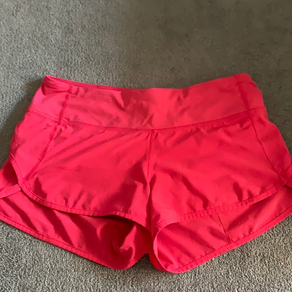 selling barely wore Lululemon athletic shorts